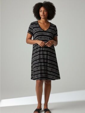Lord & Taylor Petite Black & White Striped Midi Dress, Pockets, Stretch